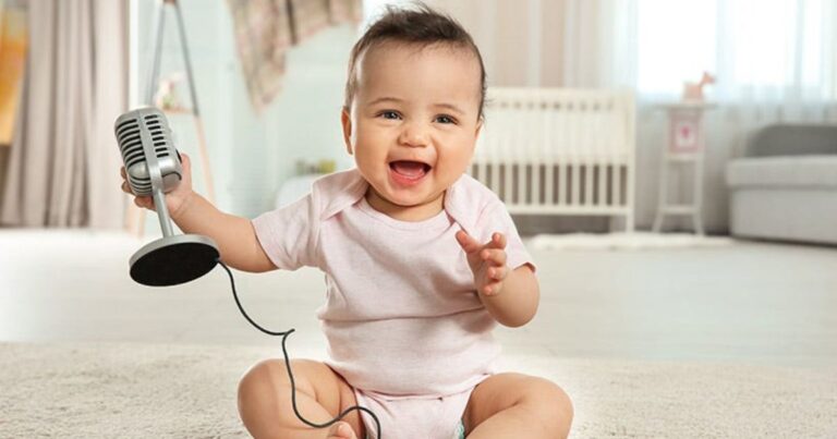 When Do Babies Say Their First Word? Complete Guide